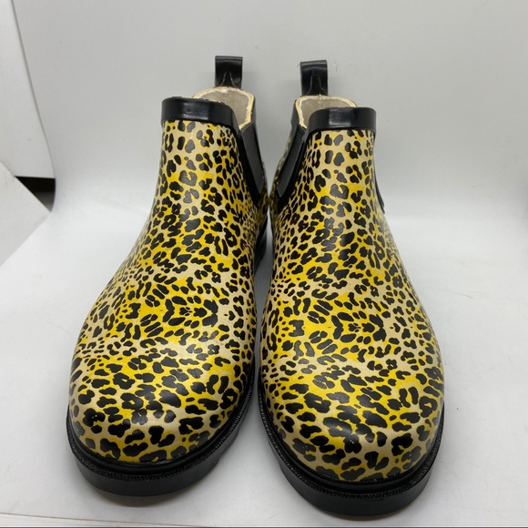 Just Be Leopard print rain Boots - Picture 4 of 6